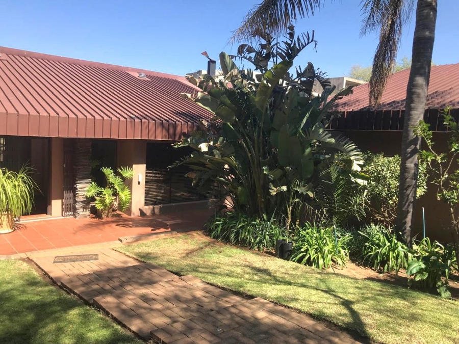 4 Bedroom Property for Sale in Heuwelsig Free State